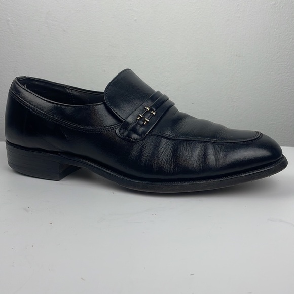 All Leather Shoes  - Authentic Leather Loafer High Quality Shoe   Size 9.5 D/B main image 9